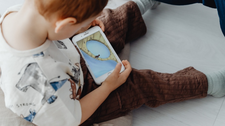 Why Screen Management Is So Challenging for ADHD